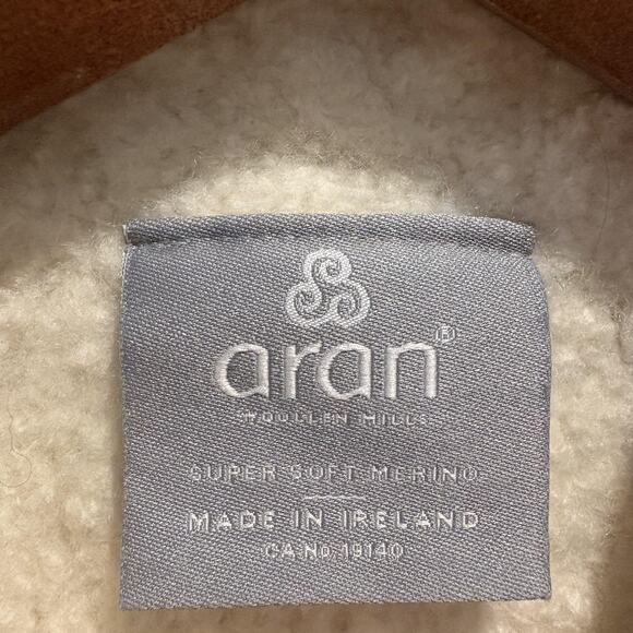 Felted Aran Woollen Mills Cardigan XS Ireland Merino Wool Shrunken Fit Girls 6-8 - Picture 2 of 11